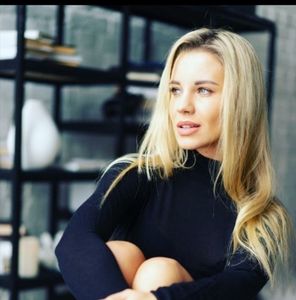 Meet your Posher, Kristin